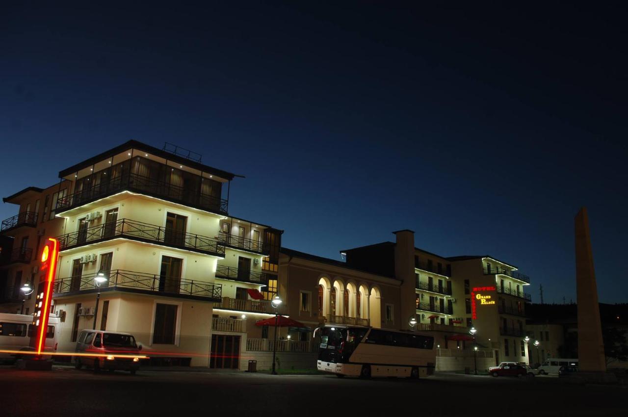 Hotel Grand Palace アハルツィヘ エクステリア 写真
