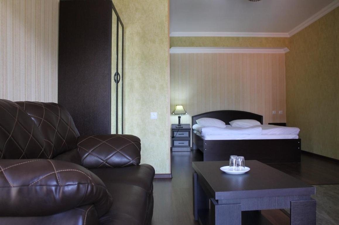 Hotel Grand Palace アハルツィヘ エクステリア 写真