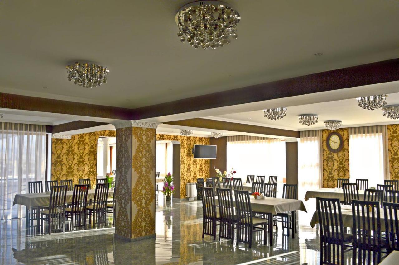 Hotel Grand Palace アハルツィヘ エクステリア 写真
